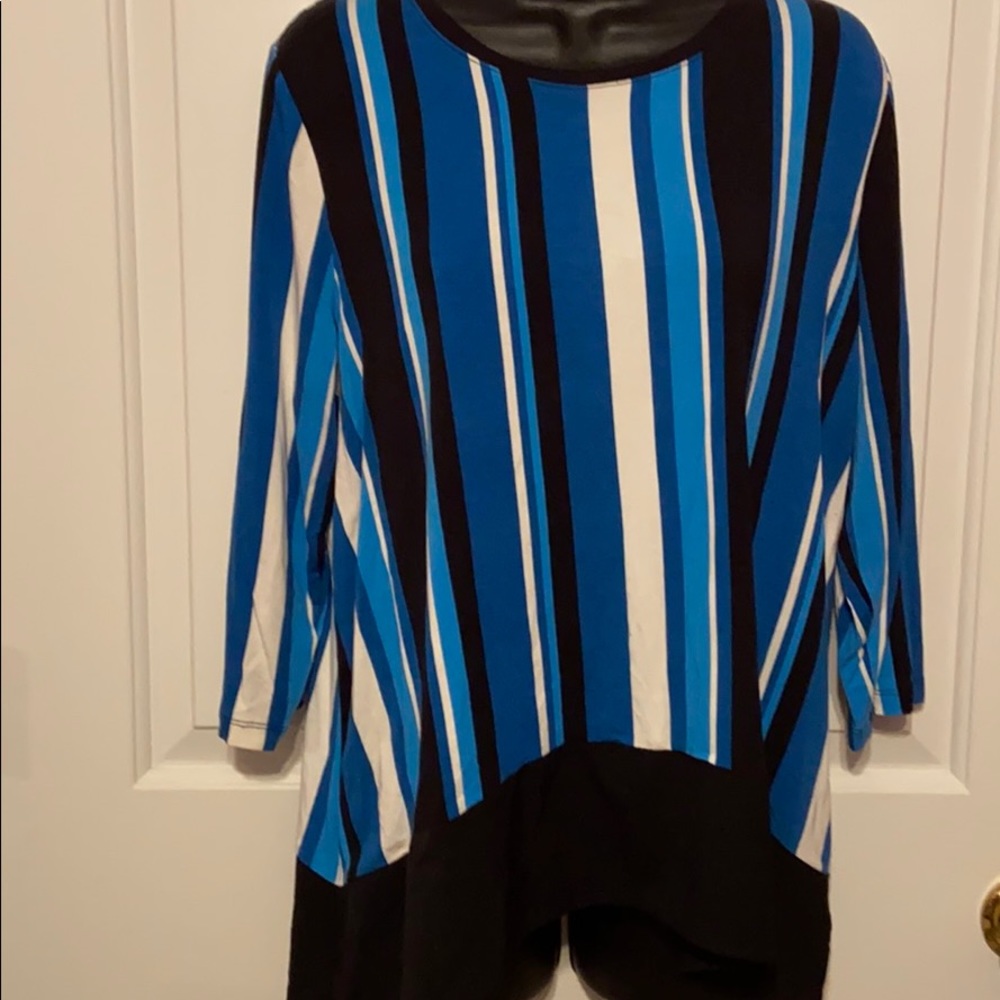 Croft & Barrow blue/black/white blouse